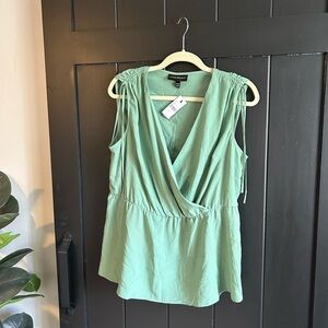 Seafoam green tie, shoulders sleeveless top